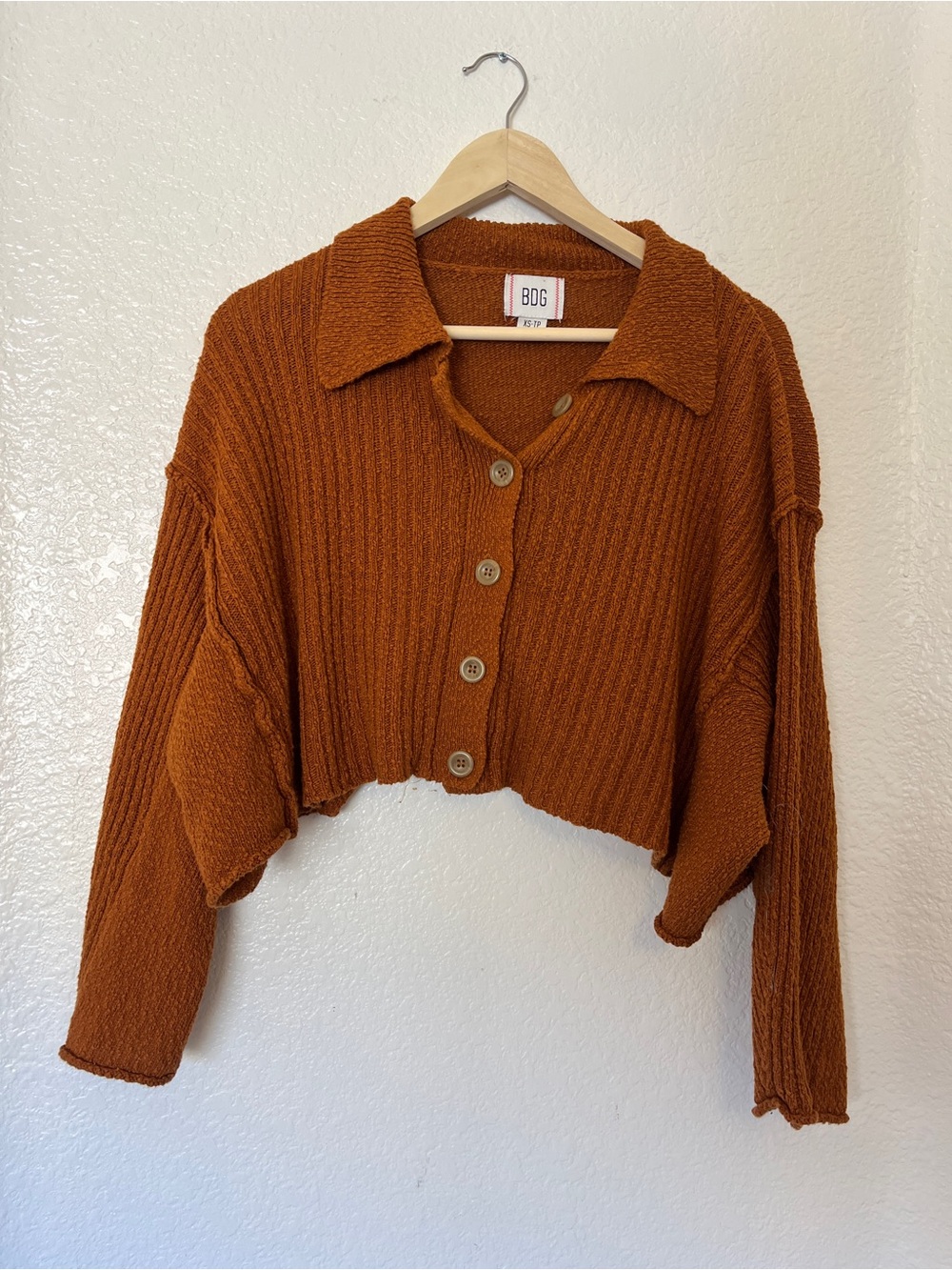 BDG Urban Outfitters Aubrey Cropped Cardigan | Rust | XS